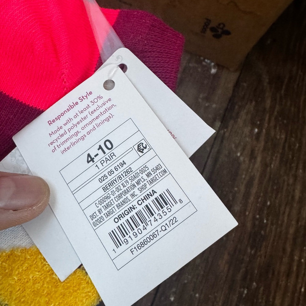 NWT Xhilaration Pembroke Welsh Corgi Dog Ladies Low Cut Socks Maroon Pink Cute - Picture 5 of 6